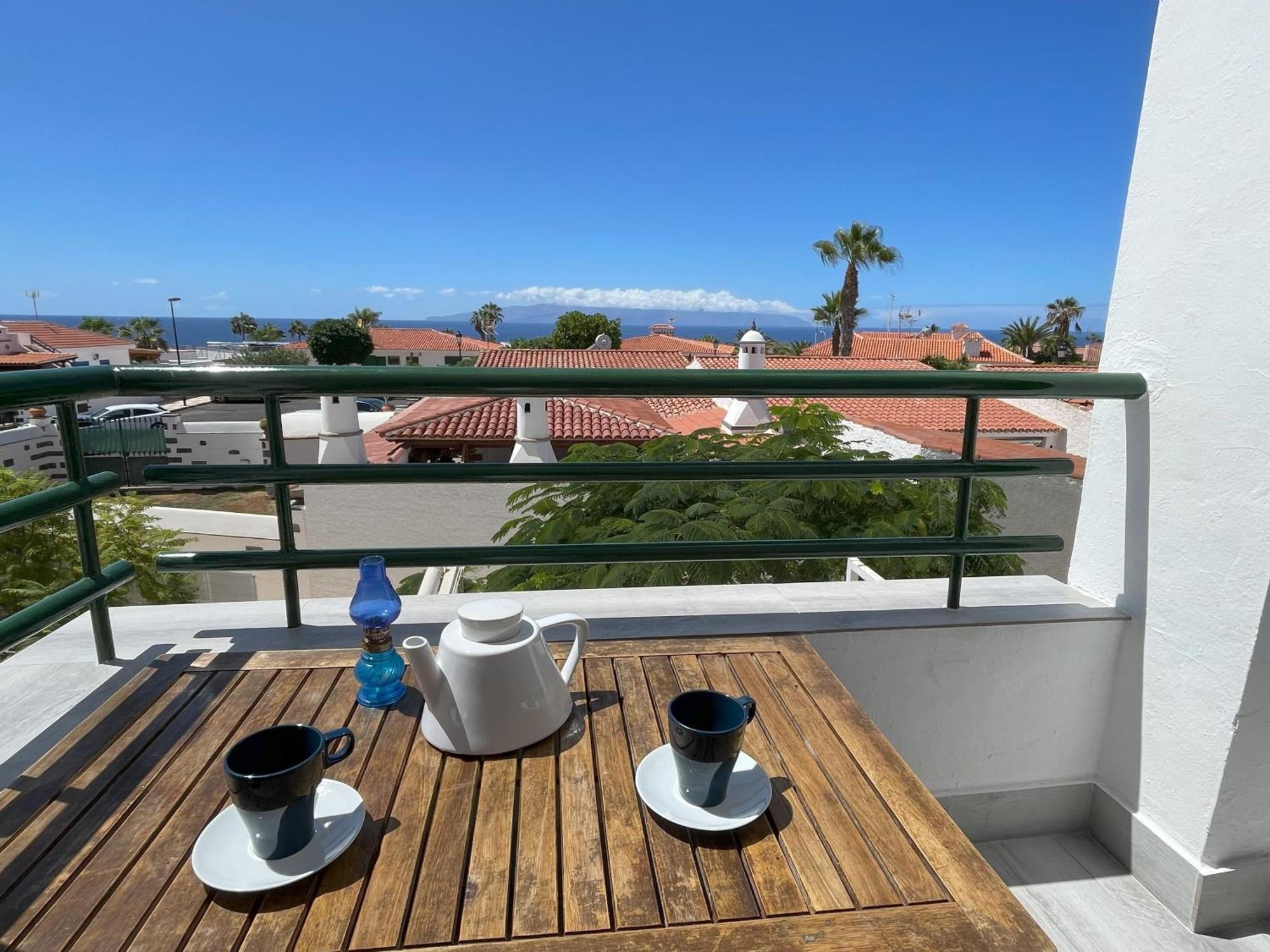 Newly Renovated Apartment With 2 Terrace, 2 Bedroom, 5Min Beach Puerto de Santiago  Dış mekan fotoğraf